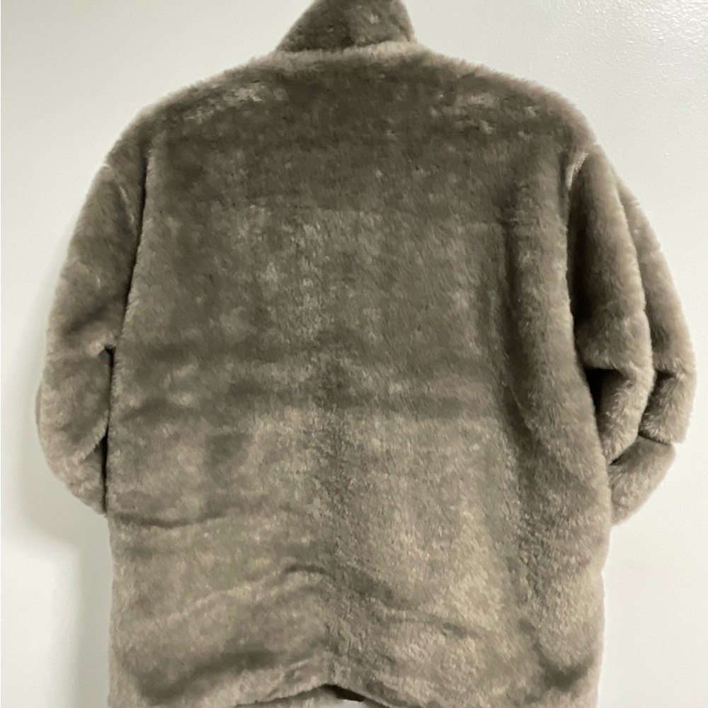 H&M Taupe Faux Fur Coat Oversized Size XS - Picture 5 of 10